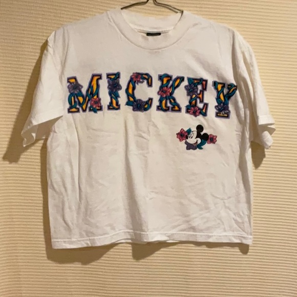 Disney Mickey Mouse Half T-shirt - Picture 2 of 4